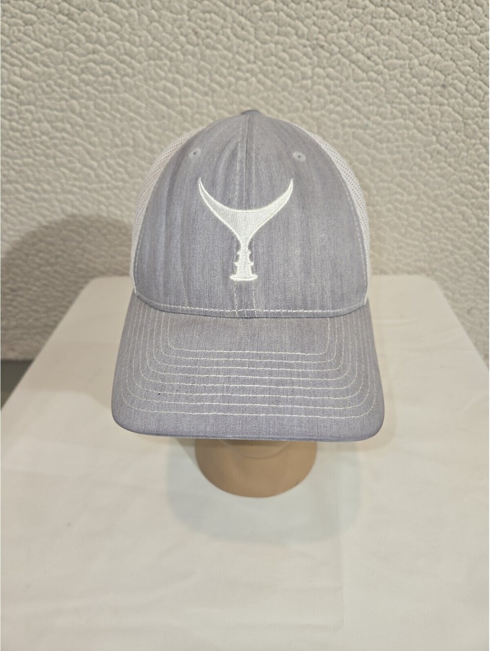 Mens Sodium Tuna Tails Up Truckers Adjustable Hat Gray With White Mesh Snap Back